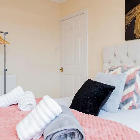 Families, Contractors, Business, Nec, Bhx, Airport Apartamento Birmingam